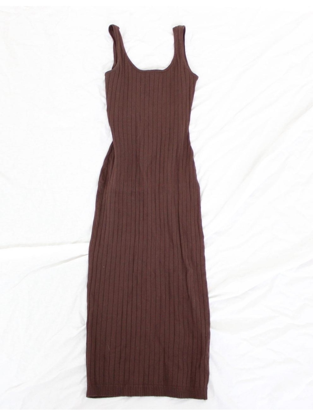 Hera Collection Chocolate Brown Ribbed Midi Bodycon dress. Size M